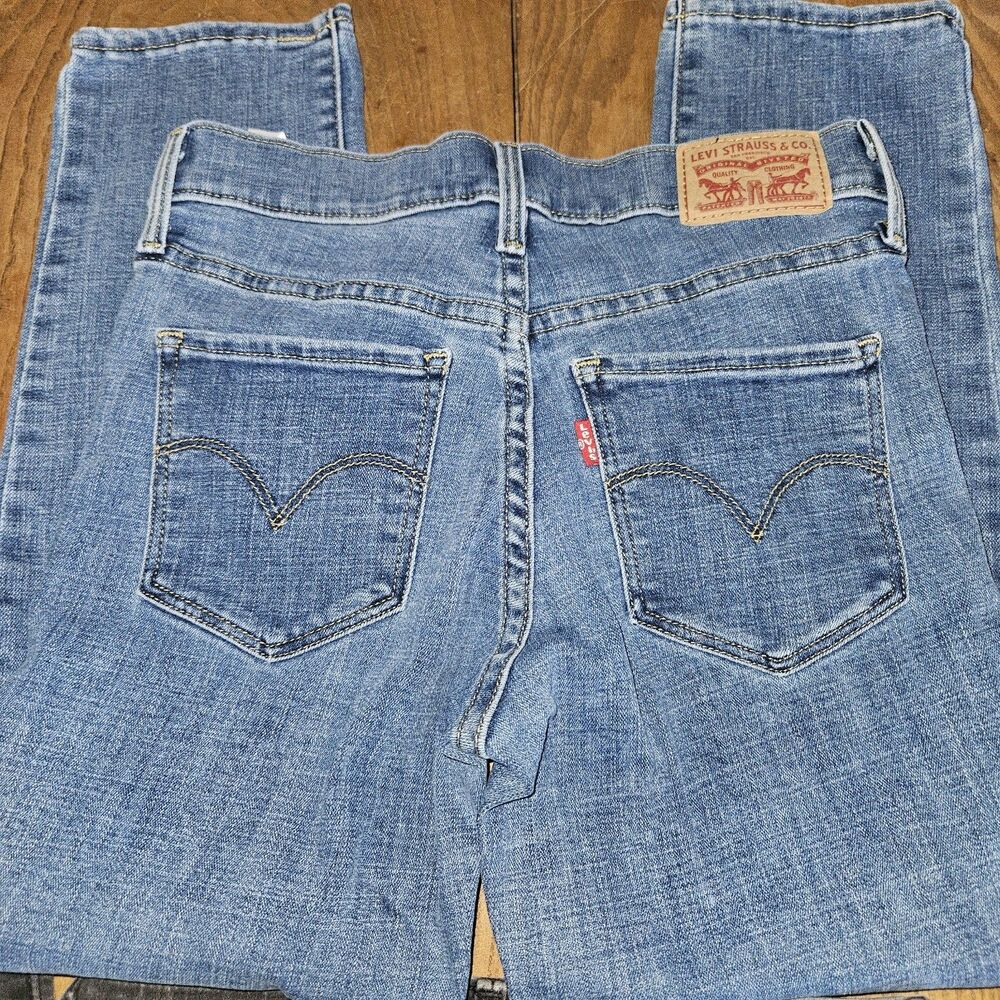 Womens Levis Jeans 2 Pair Black And Blue Capri 25 And 2 26 View 5